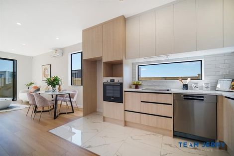 Photo of property in 5 Tieke Lane, Kenepuru, Porirua, 5022