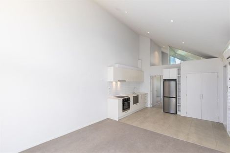 Photo of property in 9/90 Edgeware Road, St Albans, Christchurch, 8014