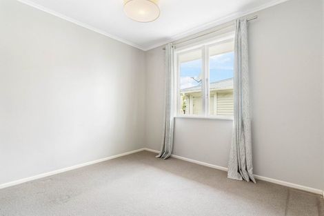 Photo of property in 99 Taikata Road, Te Atatu Peninsula, Auckland, 0610