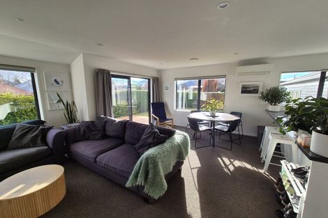 Photo of property in 2 Pukeko Place, Wanaka, 9305