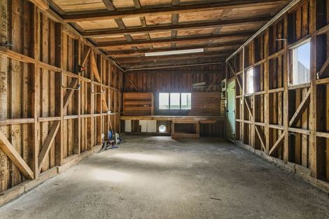 Photo of property in 11 Greenhithe Street, Waihola, Milton, 9073