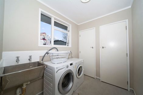 Photo of property in 25 Kamahi Avenue, Hawera, 4610