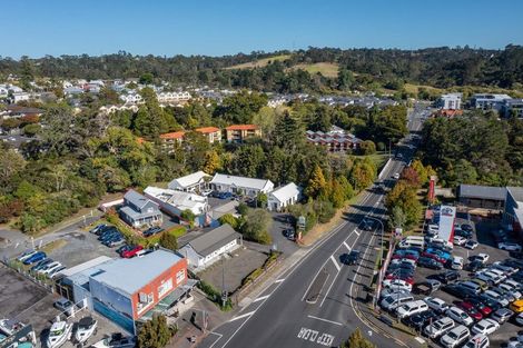 Photo of property in 2/249 Dairy Flat Highway, Albany, Auckland, 0632