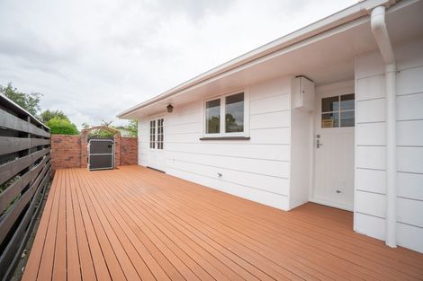Photo of property in 1 Rakino Place, Awapuni, Palmerston North, 4412