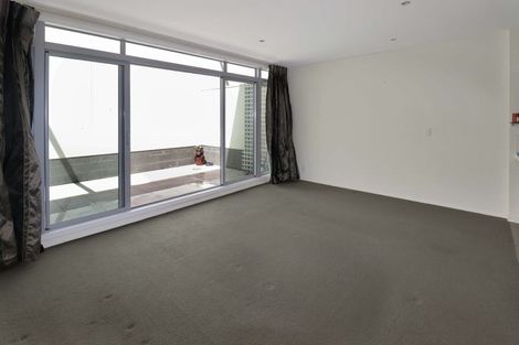 Photo of property in Las Olas De Cuba, 4/35 Torrens Terrace, Mount Cook, Wellington, 6011