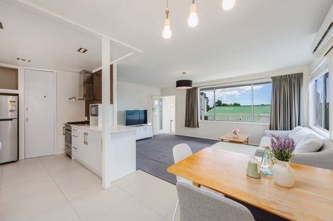 Photo of property in 1/120 Verran Road, Birkdale, Auckland, 0626
