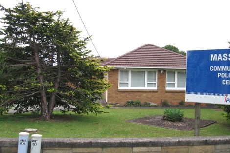 Photo of property in 390 Don Buck Road, Massey, Auckland, 0614