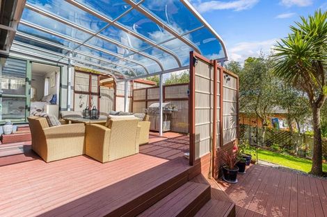 Photo of property in 52 Hewlett Road, Massey, Auckland, 0614