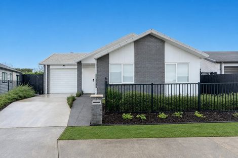 Photo of property in 13 Temepara Drive, Temple View, Hamilton, 3218