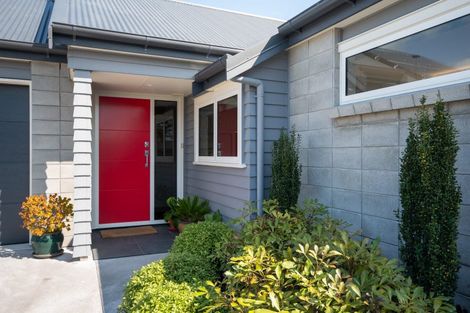 Photo of property in 5a Guthrie Road, Havelock North, 4130