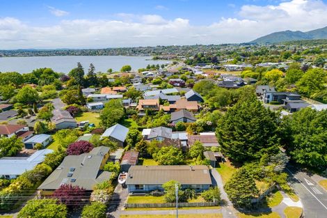 Photo of property in 11 Rainbow Drive, Rainbow Point, Taupo, 3330