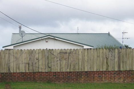 Photo of property in 256 Sturges Road, Henderson, Auckland, 0612