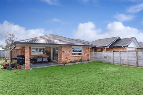 Photo of property in 4 Galea Grove, Kelvin Grove, Palmerston North, 4414