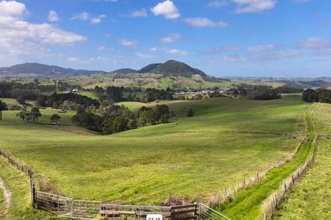 Photo of property in 122 Hurndall Street East, Maungaturoto, 0520