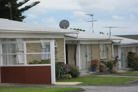 Photo of property in 4 Grierson Place, Pukekohe, 2120