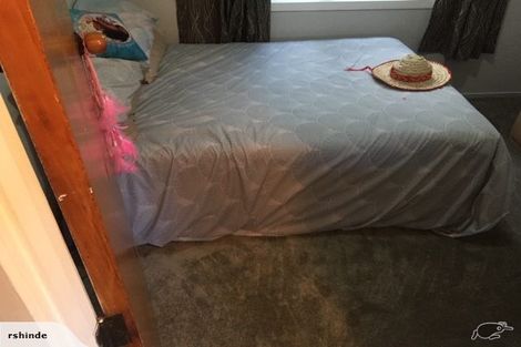 Photo of property in 4 Kaurilands Road, Titirangi, Auckland, 0604