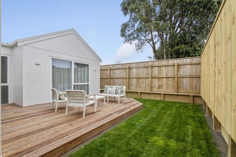 Photo of property in 9/2 Wilton Street, Westown, New Plymouth, 4310