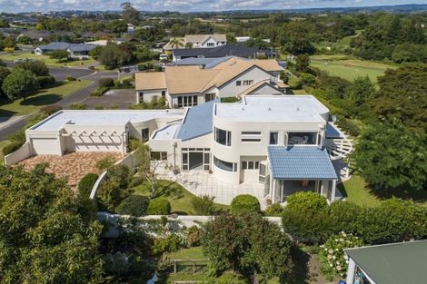 Photo of property in 10 Links View Drive, Omokoroa, 3114