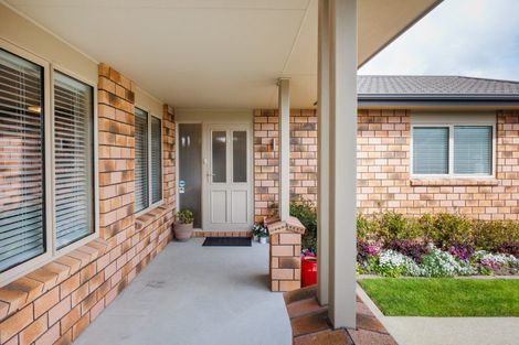 Photo of property in 30 Daniel Place, Kelvin Grove, Palmerston North, 4414
