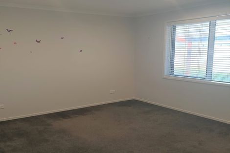 Photo of property in 54 Harbour Crest Drive, Waiuku, 2123