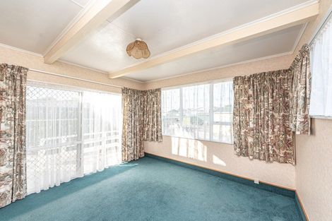 Photo of property in 30 Miro Street, Castlecliff, Whanganui, 4501