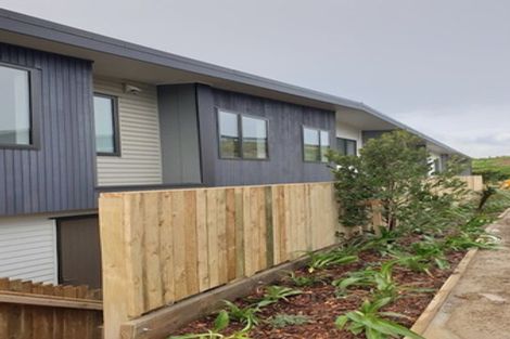 Photo of property in 15/62u Spenmoor Street, Newlands, Wellington, 6037