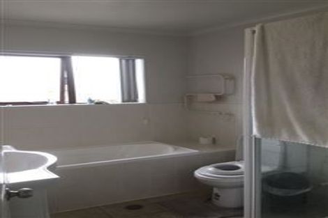 Photo of property in 90c Metcalfe Road, Ranui, Auckland, 0612