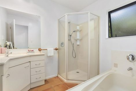 Photo of property in 15 Jays Road, Titirangi, Auckland, 0604