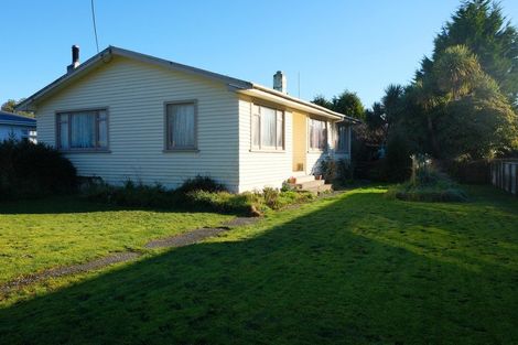 Photo of property in 4 Erskine Street, Tuatapere, 9620