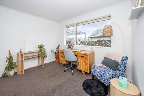 Photo of property in 12 Flora Way, Rototuna, Hamilton, 3210