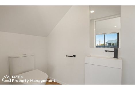 Photo of property in 67e Royal Crescent, Saint Kilda, Dunedin, 9012