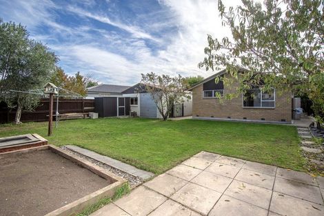 Photo of property in 17 Chadlington Street, Parklands, Christchurch, 8083