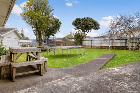 Photo of property in 8 Hobart Crescent, Wattle Downs, Auckland, 2103
