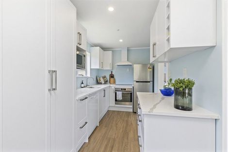 Photo of property in 35 James Cook Drive, Whitby, Porirua, 5024