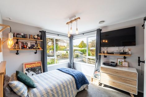 Photo of property in 10 Mahuri Road, Otatara, Invercargill, 9879