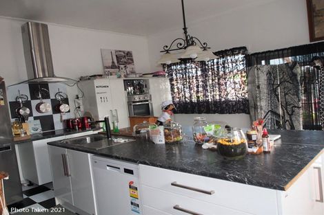 Photo of property in 2 Robert Street, Hinds, Ashburton, 7773