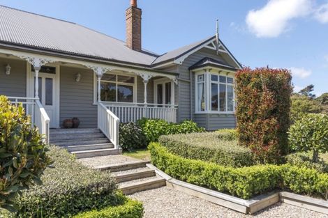 Photo of property in 6 Griggs Road, Whitford, Howick, 2571