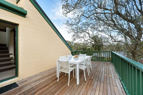 Photo of property in 35 Burma Road, Khandallah, Wellington, 6035