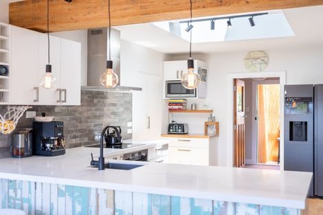 Photo of property in 252 Centaurus Road, Saint Martins, Christchurch, 8022