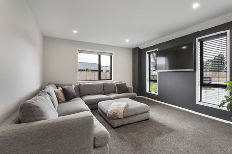 Photo of property in 14a Turoa Street, Feilding, 4702