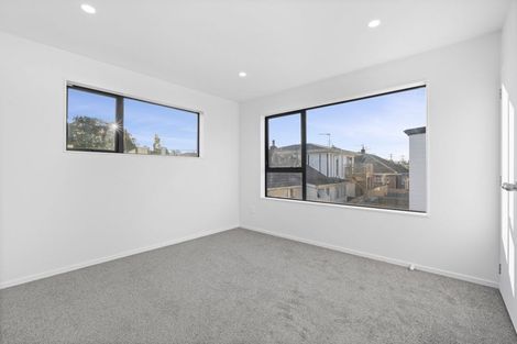 Photo of property in 15 Dreadon Road, Manurewa, Auckland, 2102