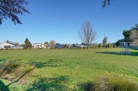 Photo of property in 2 Ward Place, Rangiora, 7400