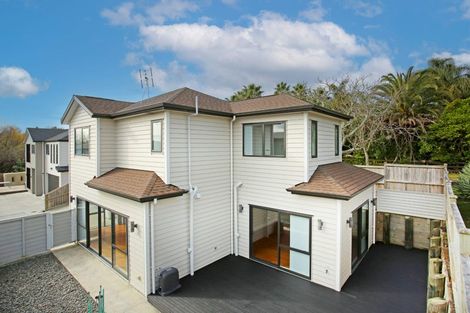 Photo of property in 21 Francesco Drive, Karaka, Papakura, 2113