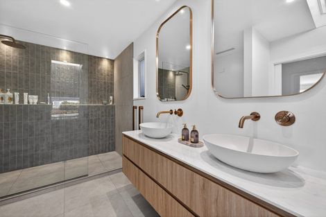 Photo of property in 1/35 Lookaway Place, Huntsbury, Christchurch, 8022
