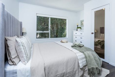 Photo of property in 40 Tree View Avenue, Glenfield, Auckland, 0629