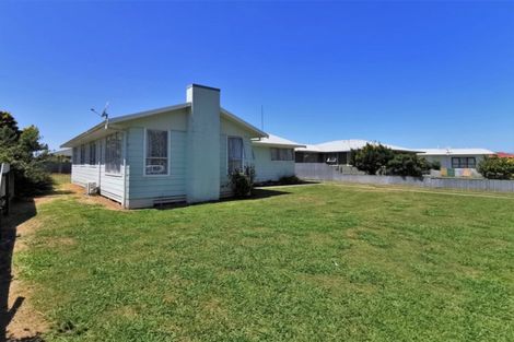 Photo of property in 83 Kitchener Street, Wairoa, 4108