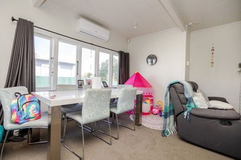 Photo of property in 24 Thyra Street, Dannevirke, 4930