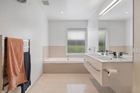 Photo of property in 5 Rockport Place, Parklands, Christchurch, 8083