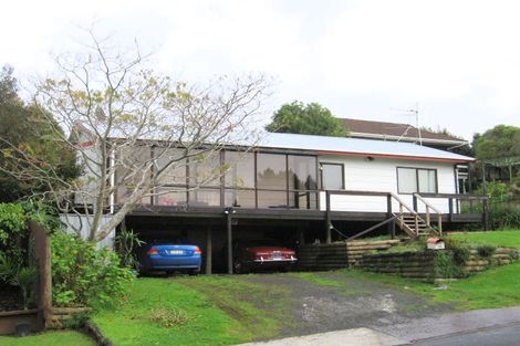 Photo of property in 19 Rosario Crescent, Red Beach, 0932