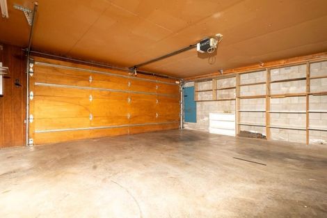 Photo of property in 180 Glengarry Road, Glen Eden, Auckland, 0602